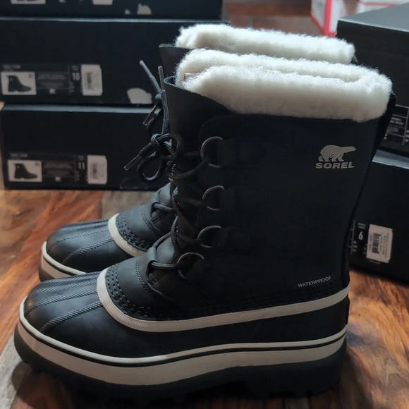 Sorel Women's Caribou Insulated Lace Up Removable Felt Liner Winter Boot - Picture 4 of 11